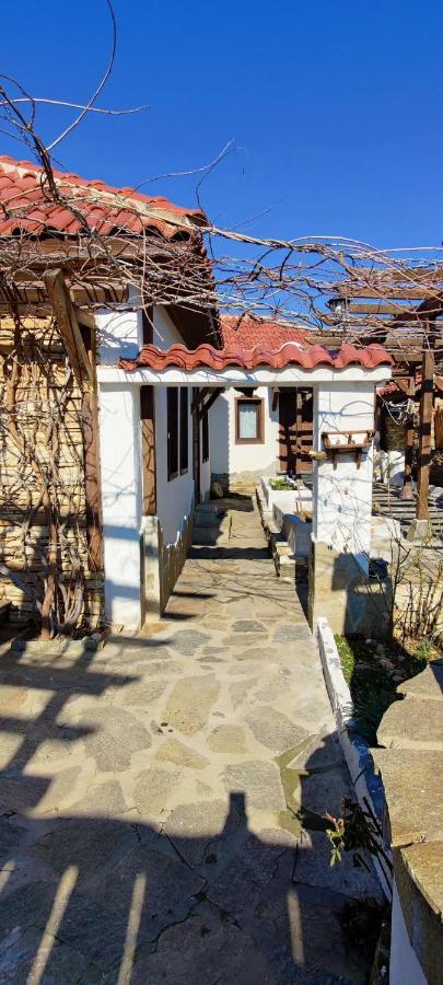 Namaste Къща В Село Камилски Дол Kamilski Dol Dış mekan fotoğraf